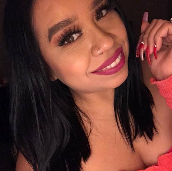 Meet your Posher, Bianca - Picture 1 of 1